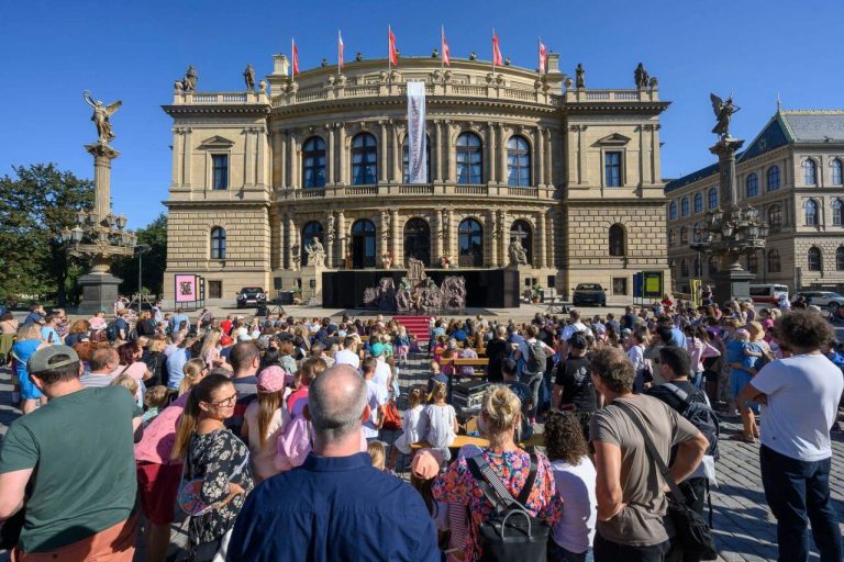 www.vstupzdarma.cz rodinny den festivalu dvorakova praha svetem filmu 768x512